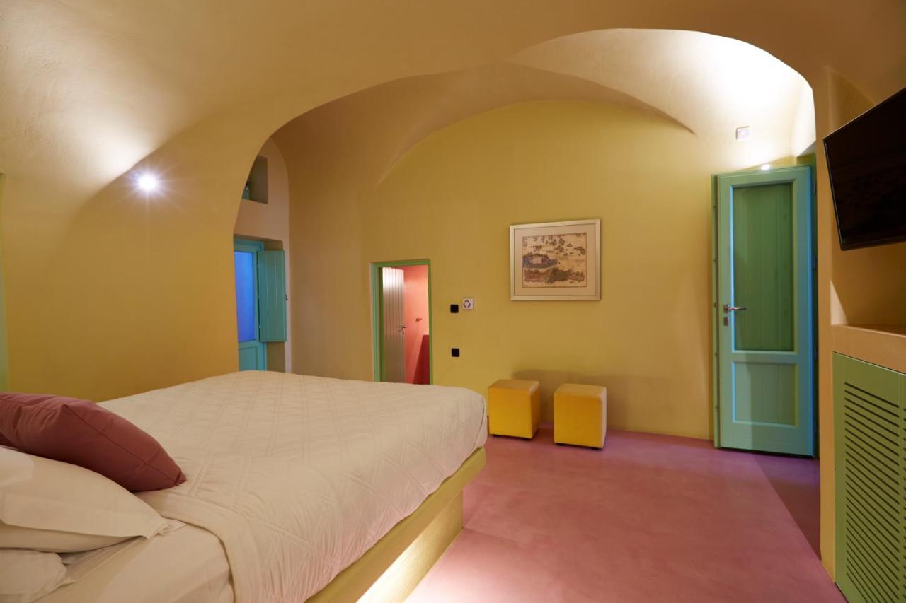 Caldera Gem Suites Fira (Santorini) Exterior photo
